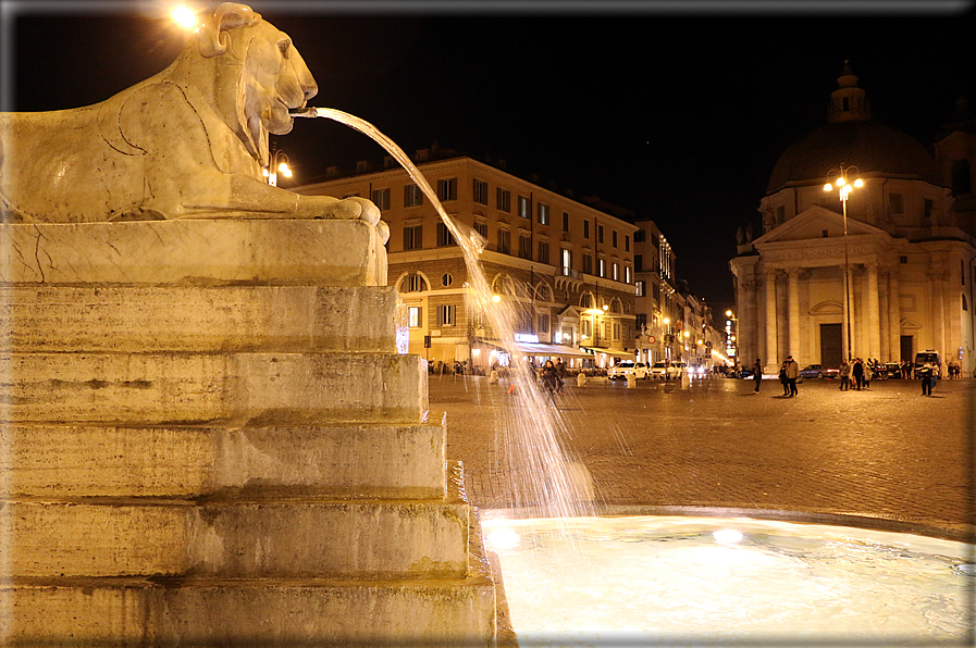 foto Roma di Notte